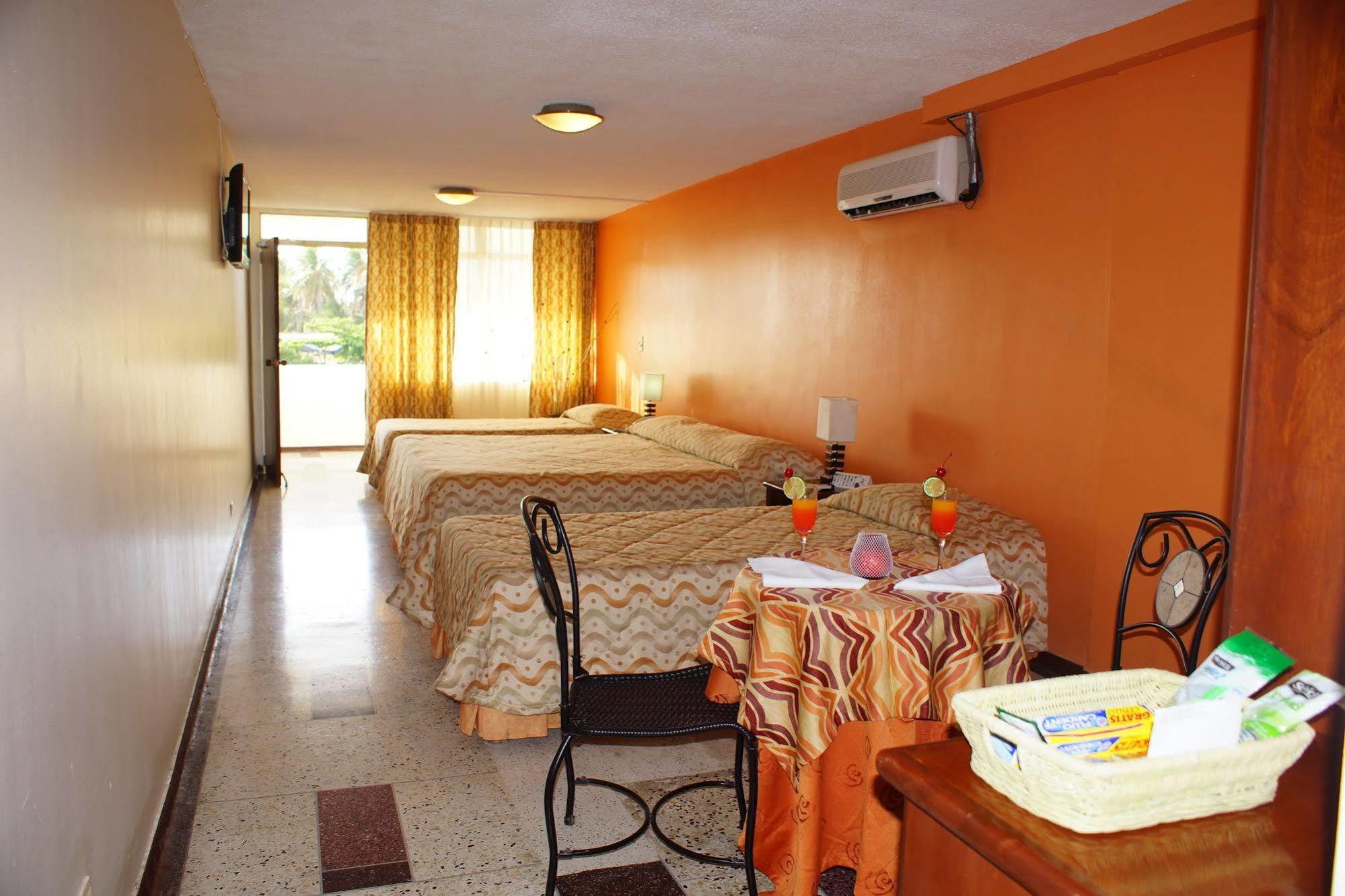 Hotel Portobelo Convention Center San Andres  Bagian luar foto